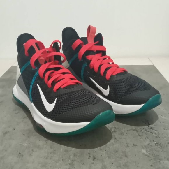 USED LEBRON WITNESS IV SIZE 12 - Picture 1 of 10